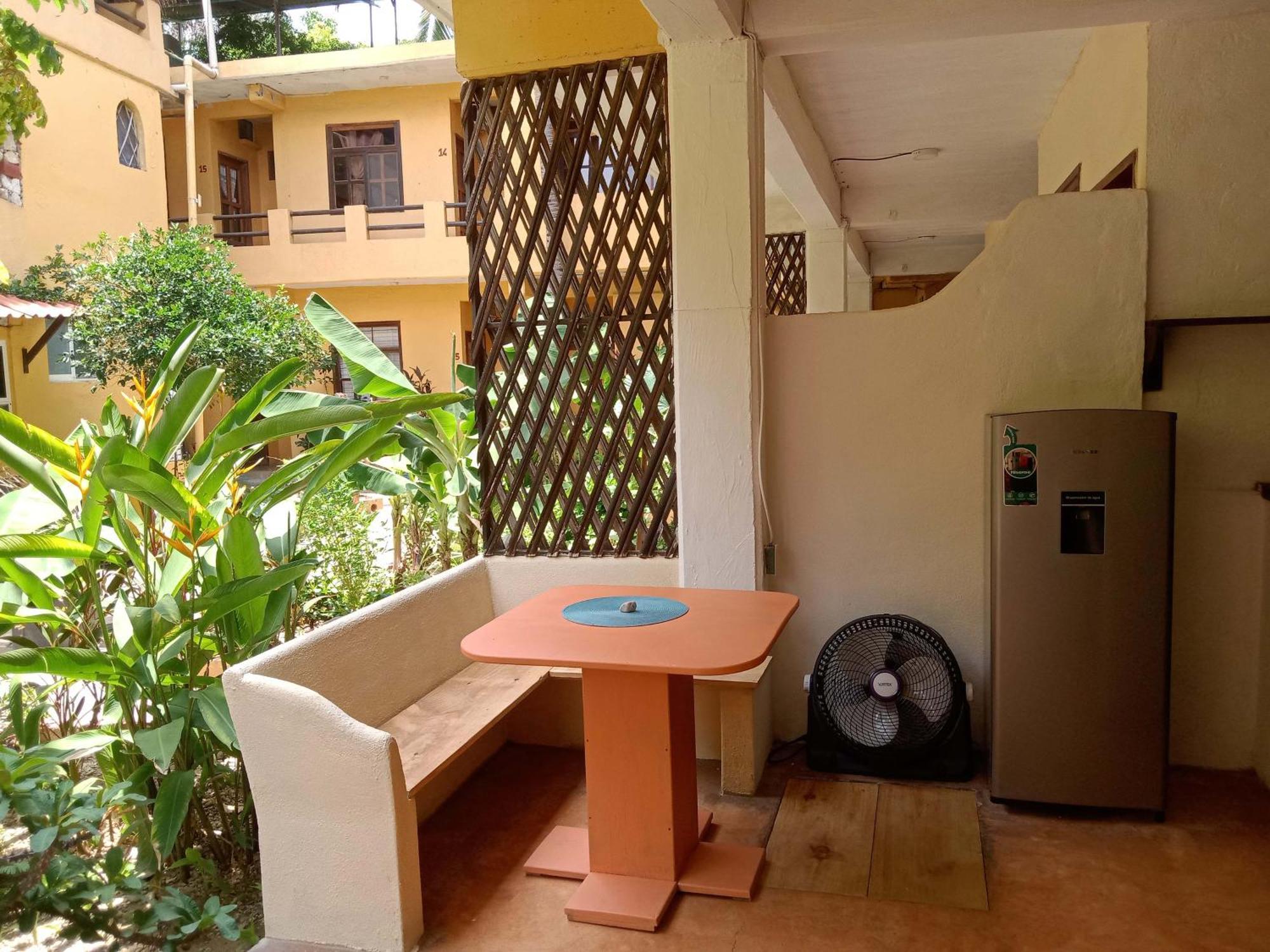 Hotel Papaya Surf Puerto Escondido  Bagian luar foto