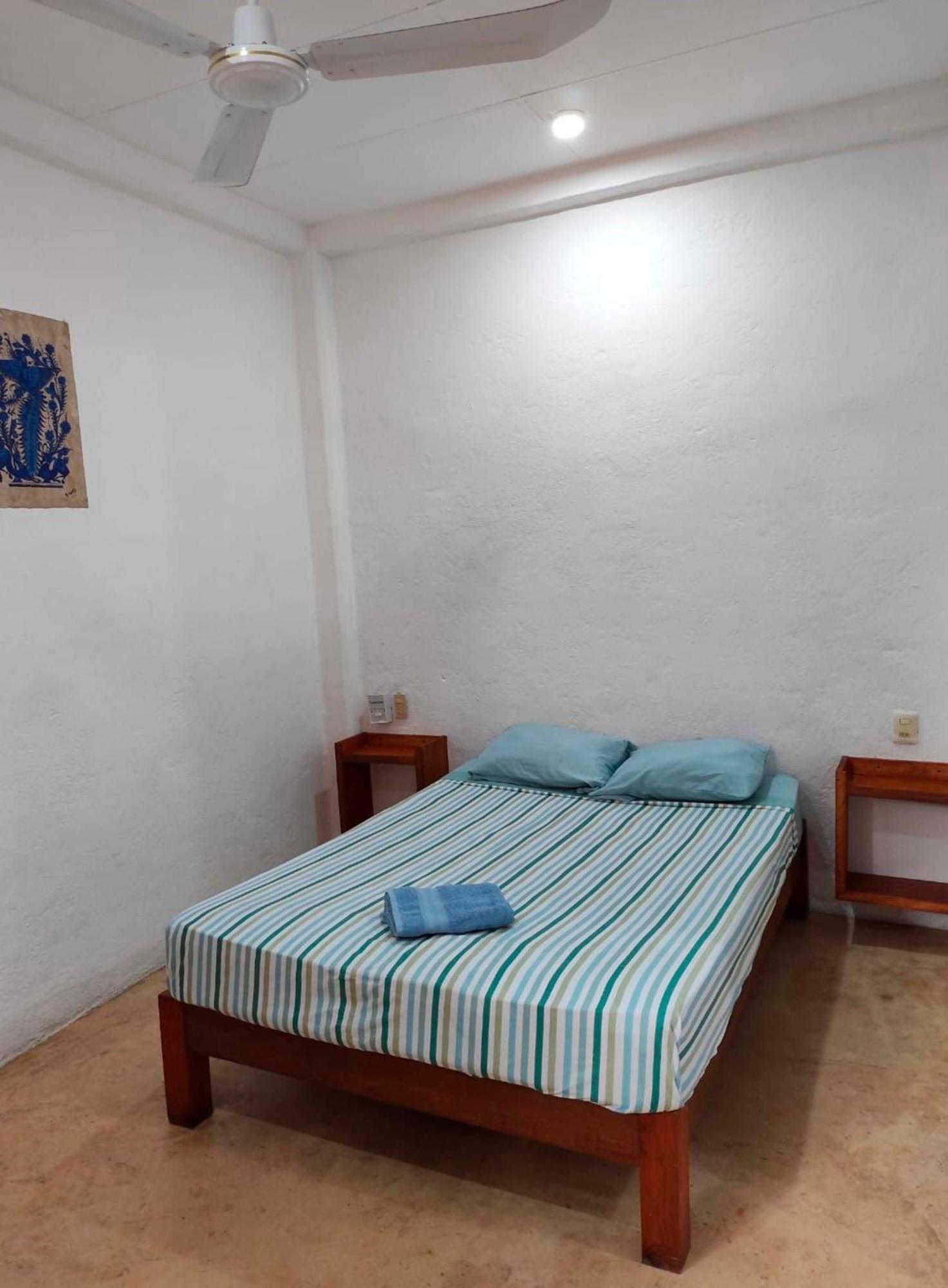 Hotel Papaya Surf Puerto Escondido  Bagian luar foto